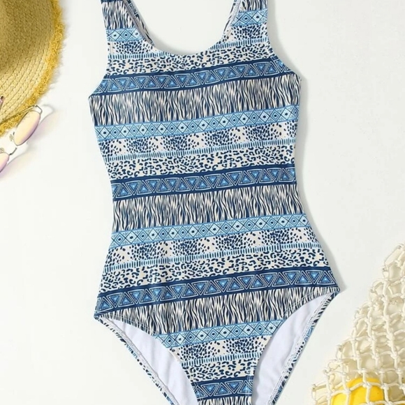 ROMWE Other - 🍉3/$20;Geometric Scoopneck One Piece Swimsuit